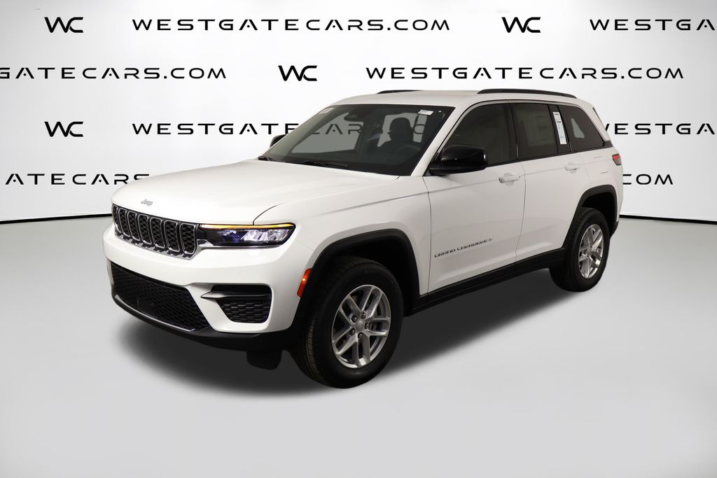 2026 Jeep Grand Cherokee Laredo