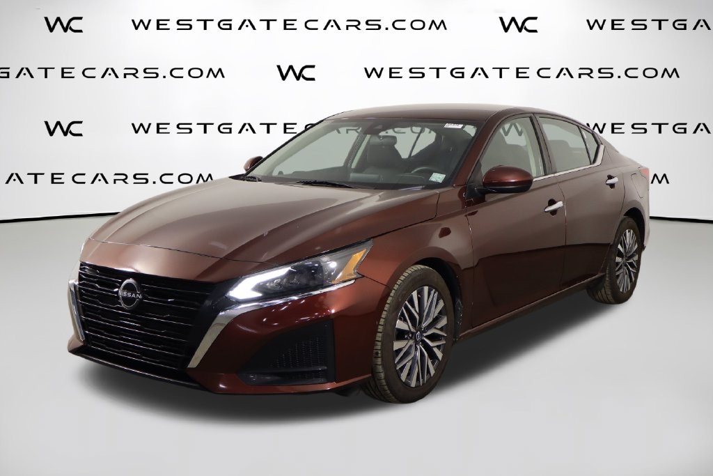 Used 2023 Nissan Altima 2.5 SV Sedan