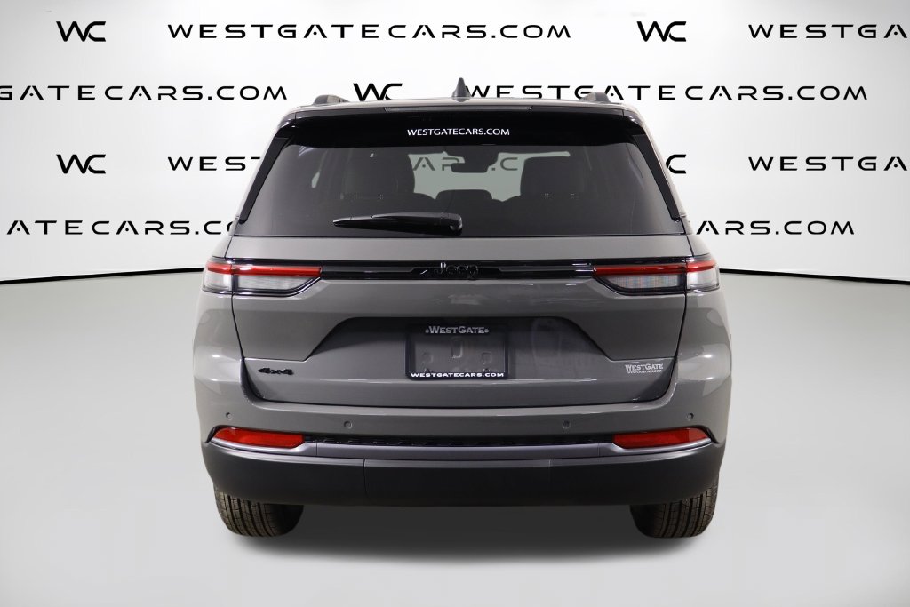 New 2027 Jeep Grand Cherokee LAREDO ALTITUDE 4X4 Sport Utility