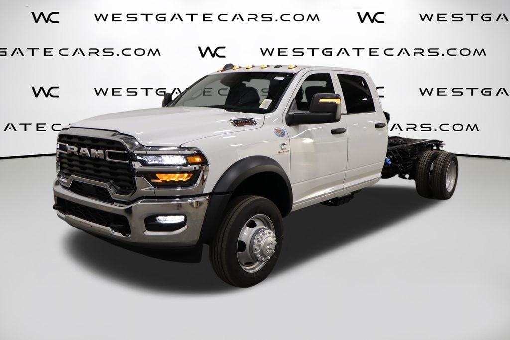New 2026 Ram 5500 Chassis Cab TRADESMAN CREW 4X4 84' CA Pickup