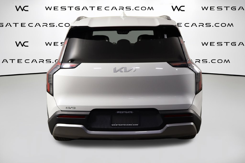 Used 2024 Kia EV9 Wind SUV
