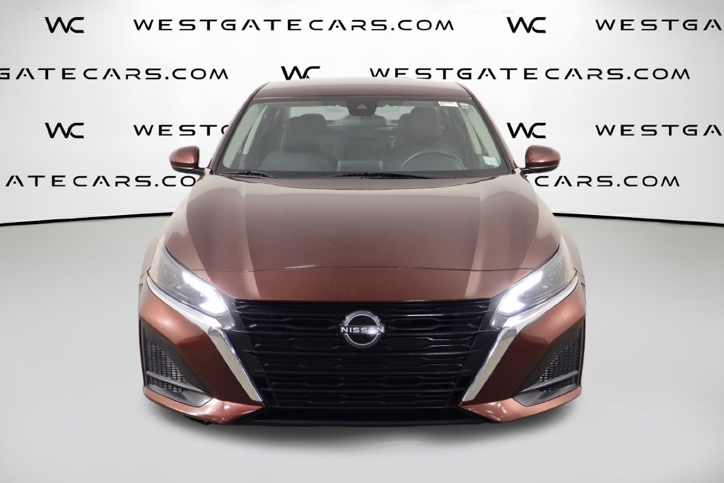 Used 2023 Nissan Altima 2.5 SV Sedan