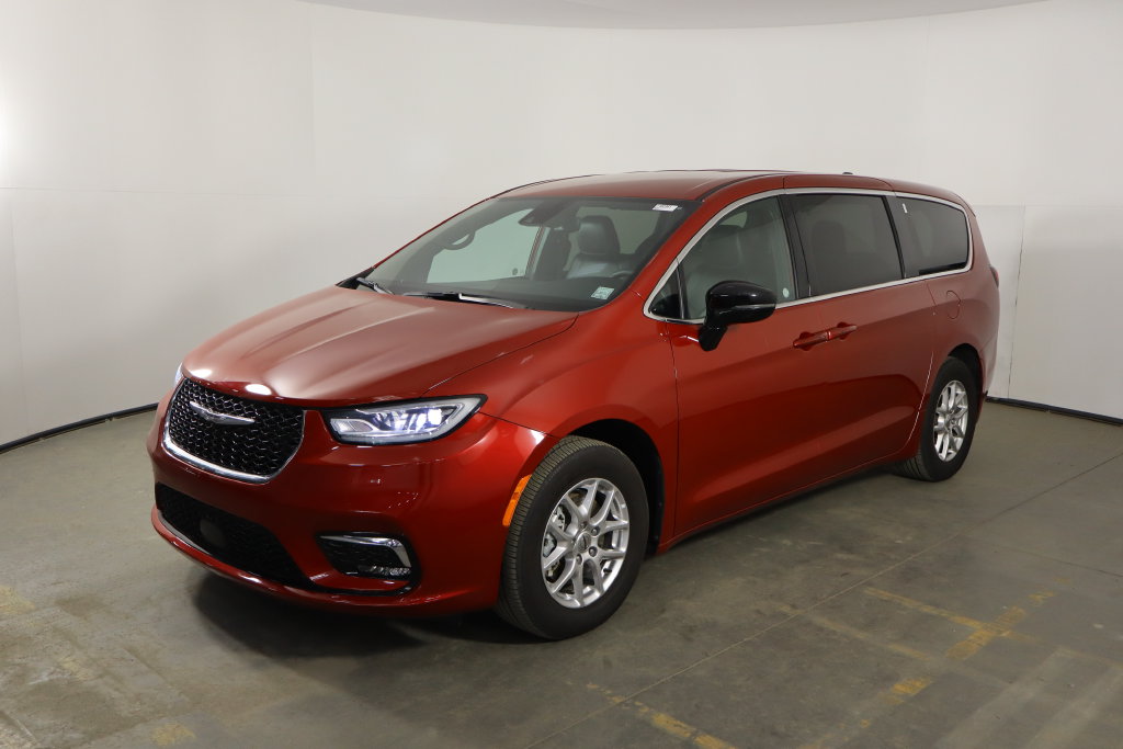 Used 2025 Chrysler Pacifica Select Van Passenger Van