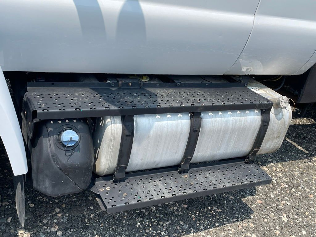 2019 Ford F-750 - Photo 24