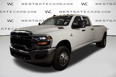 2026 Ram 3500 TRADESMAN CREW CAB 4X4 8' BOX Pickup