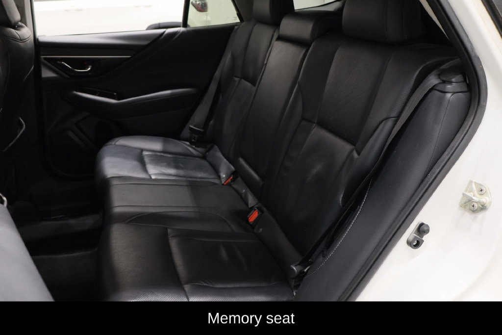 2022 Subaru Outback Limited - Photo 14