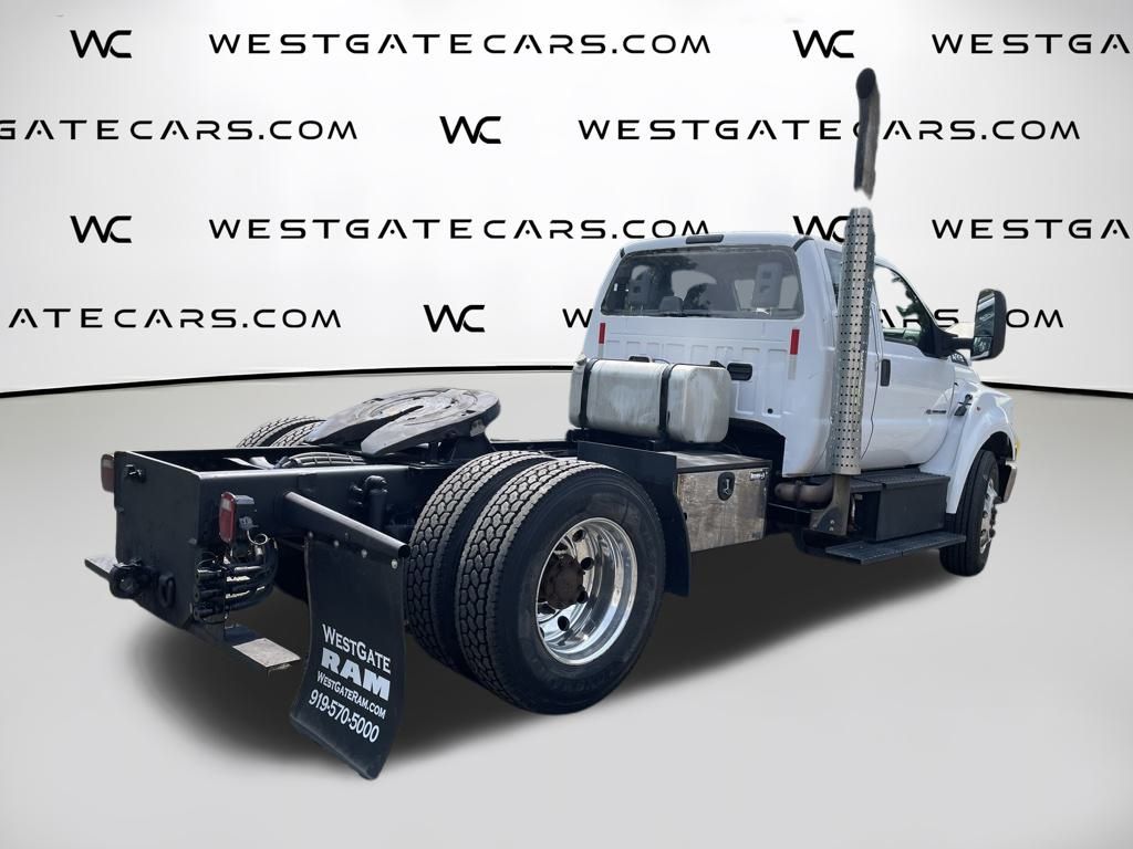 2019 Ford F-750 - Photo 8