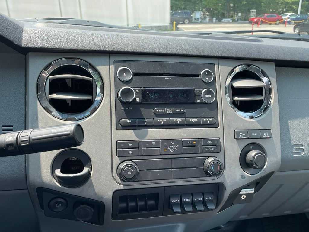2019 Ford F-750 - Photo 18