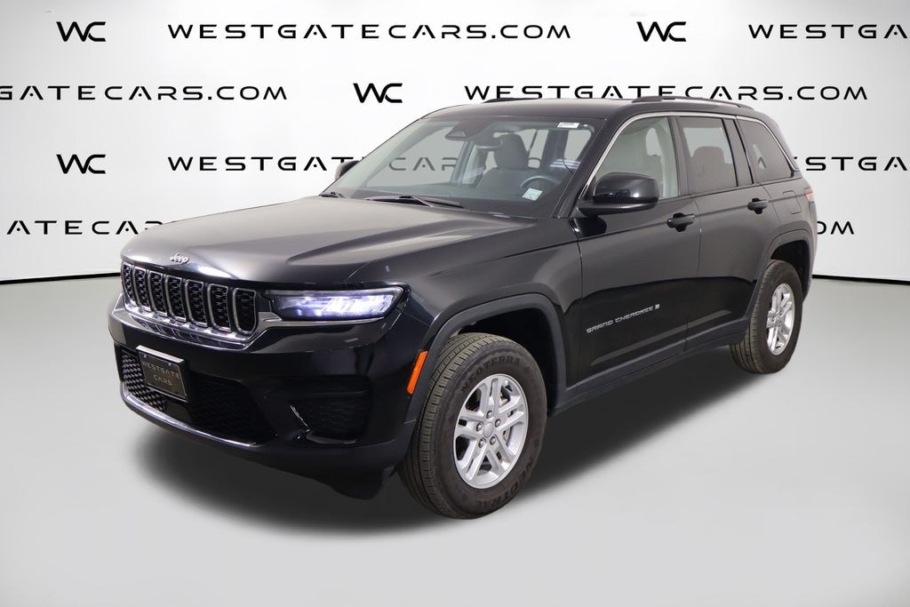 Used 2023 Jeep Grand Cherokee Laredo SUV