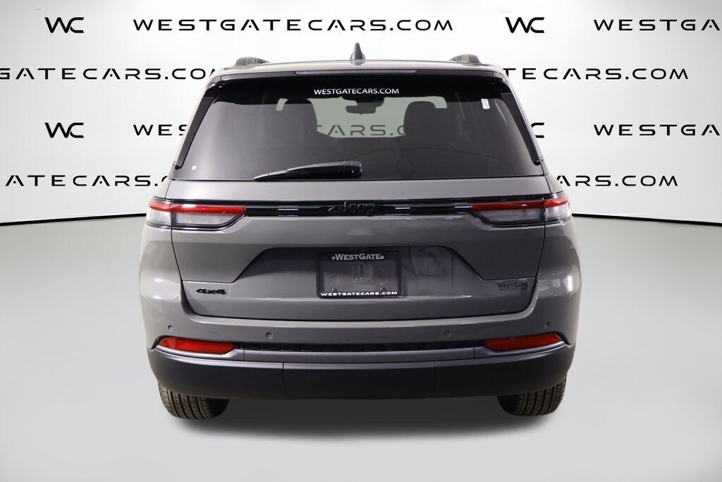 New 2027 Jeep Grand Cherokee LAREDO ALTITUDE 4X4 Sport Utility