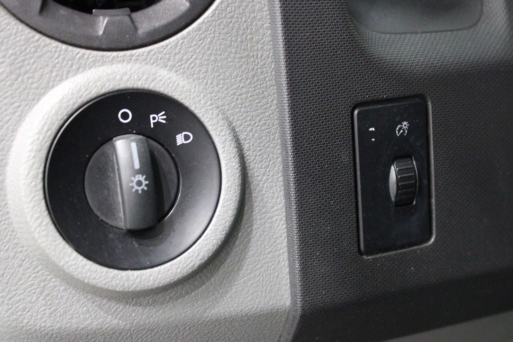 2015 Ford E-Series Cutaway Base - Photo 11