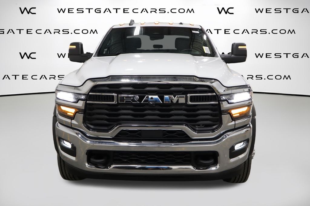New 2026 Ram 5500 Chassis Cab TRADESMAN CREW 4X4 84' CA Pickup