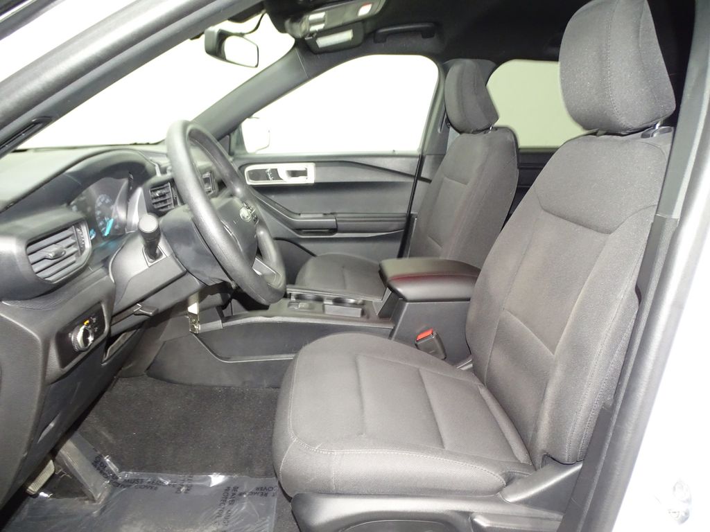 2023 Ford Explorer - Photo 10