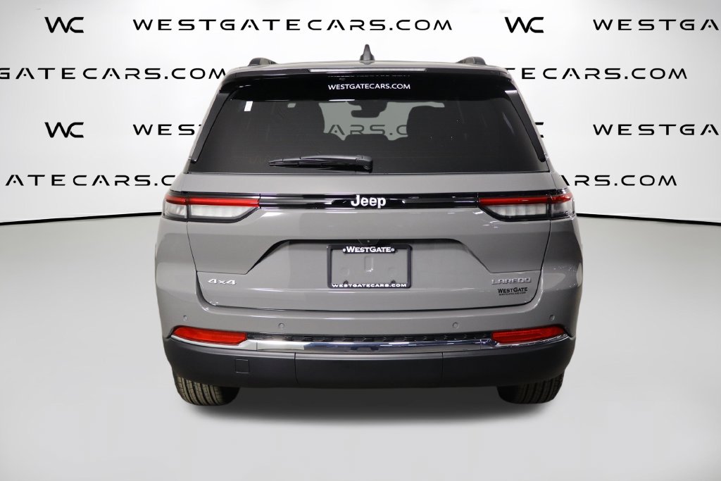New 2027 Jeep Grand Cherokee LAREDO 4X4 Sport Utility