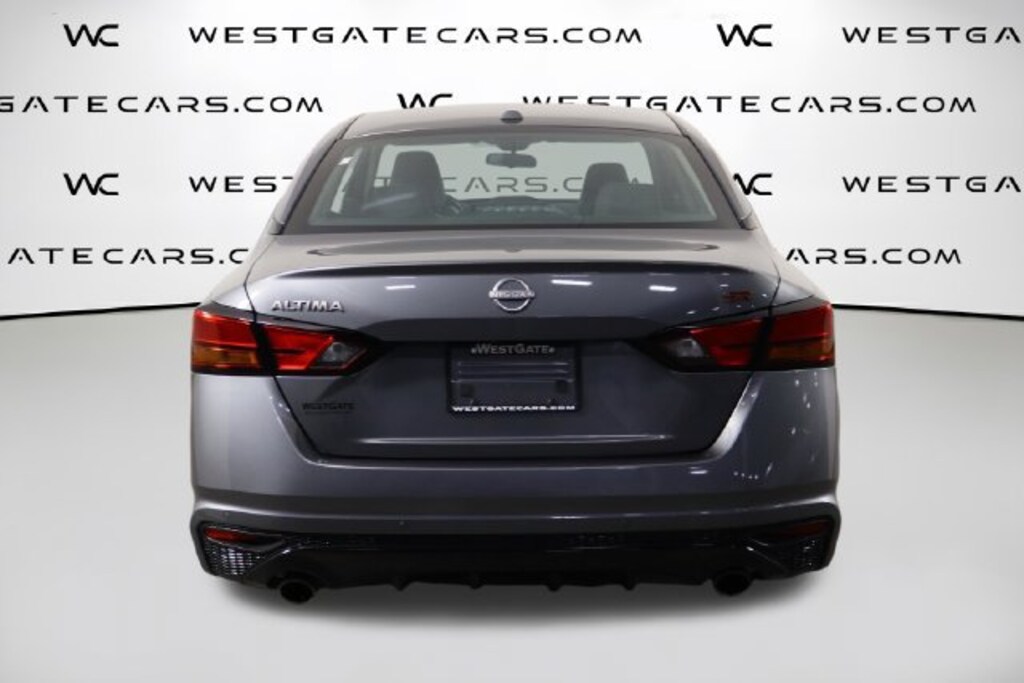 Used 2024 Nissan Altima 2.5 SR