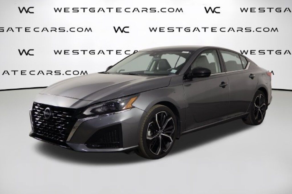Used 2024 Nissan Altima 2.5 SR