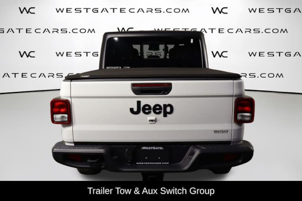 Used 2024 Jeep Gladiator Sport Truck Crew Cab