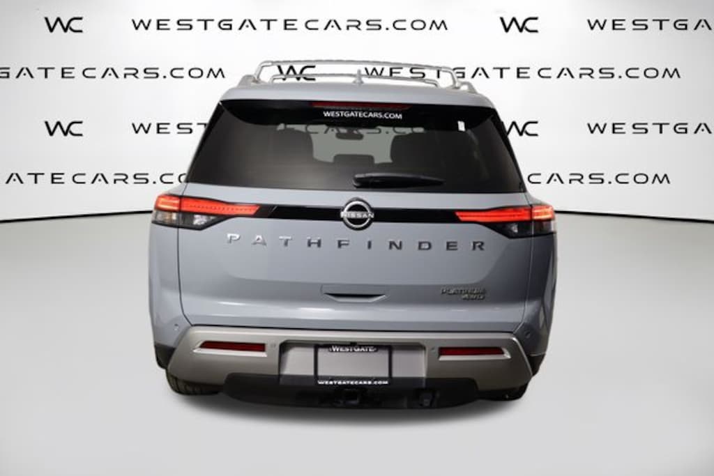 Used 2025 Nissan Pathfinder Platinum SUV