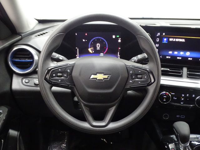 2024 Chevrolet Trax LT - Photo 22
