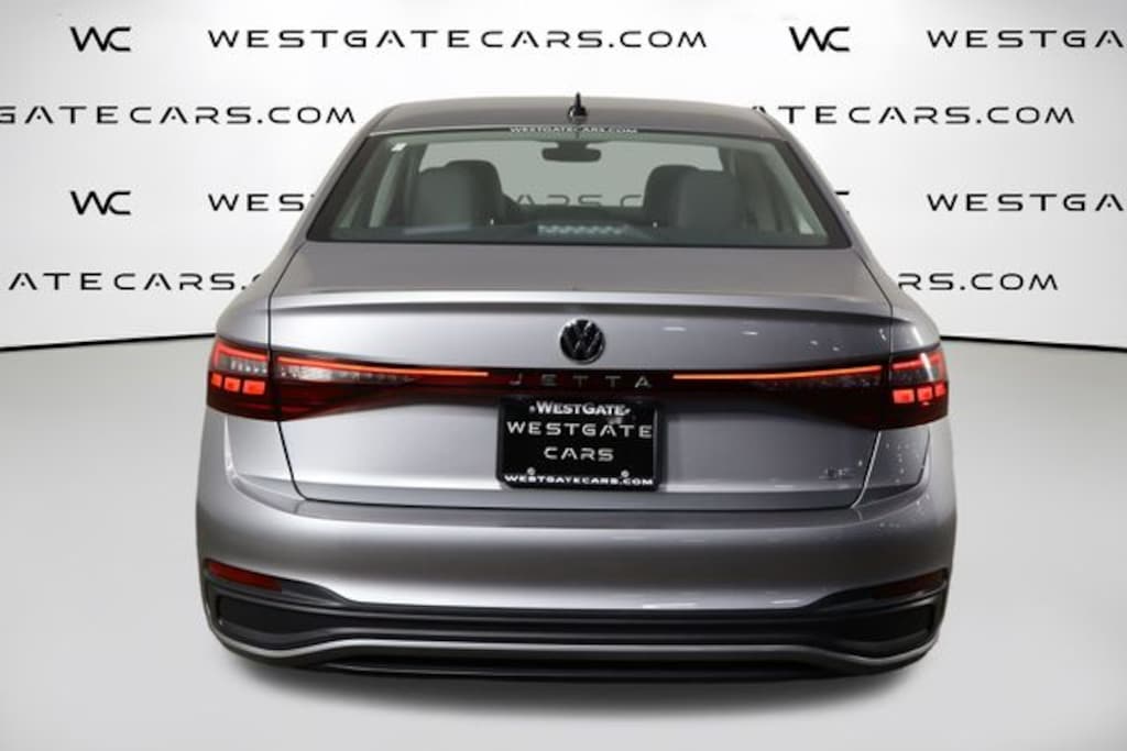 Used 2025 Volkswagen Jetta 1.5T SE Sedan