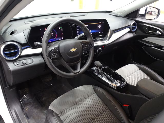 2024 Chevrolet Trax LT - Photo 20