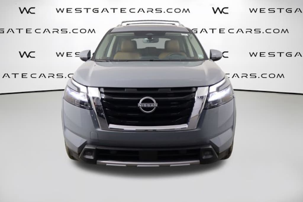 Used 2025 Nissan Pathfinder Platinum SUV