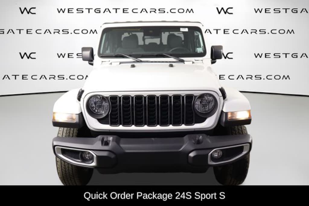 Used 2024 Jeep Gladiator Sport Truck Crew Cab