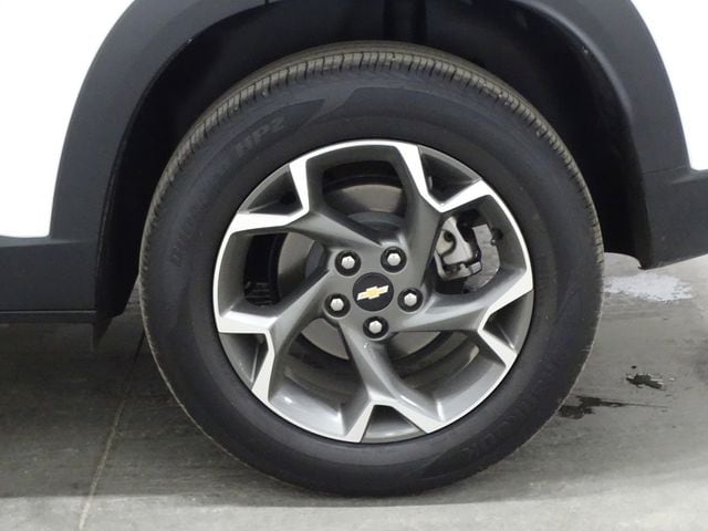 2024 Chevrolet Trax LT - Photo 38