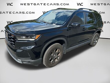 2025 Honda Pilot TrailSport SUV