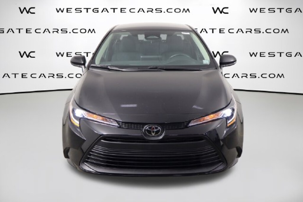 Used 2025 Toyota Corolla LE Sedan