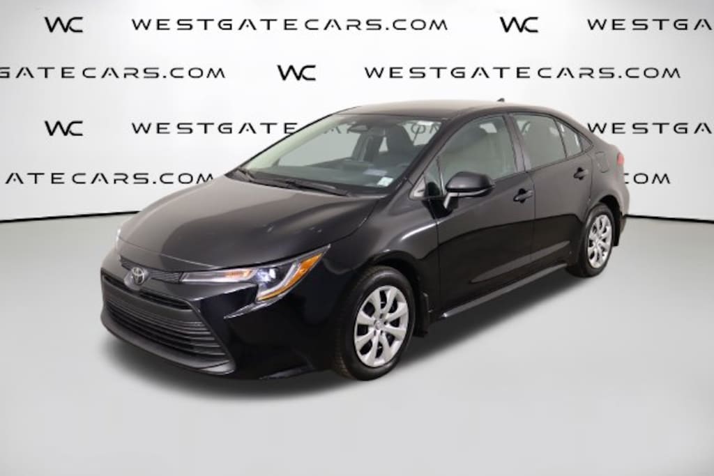 Used 2025 Toyota Corolla LE Sedan