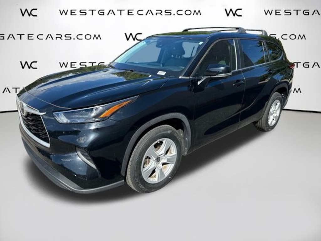 Used 2023 Toyota Highlander L SUV