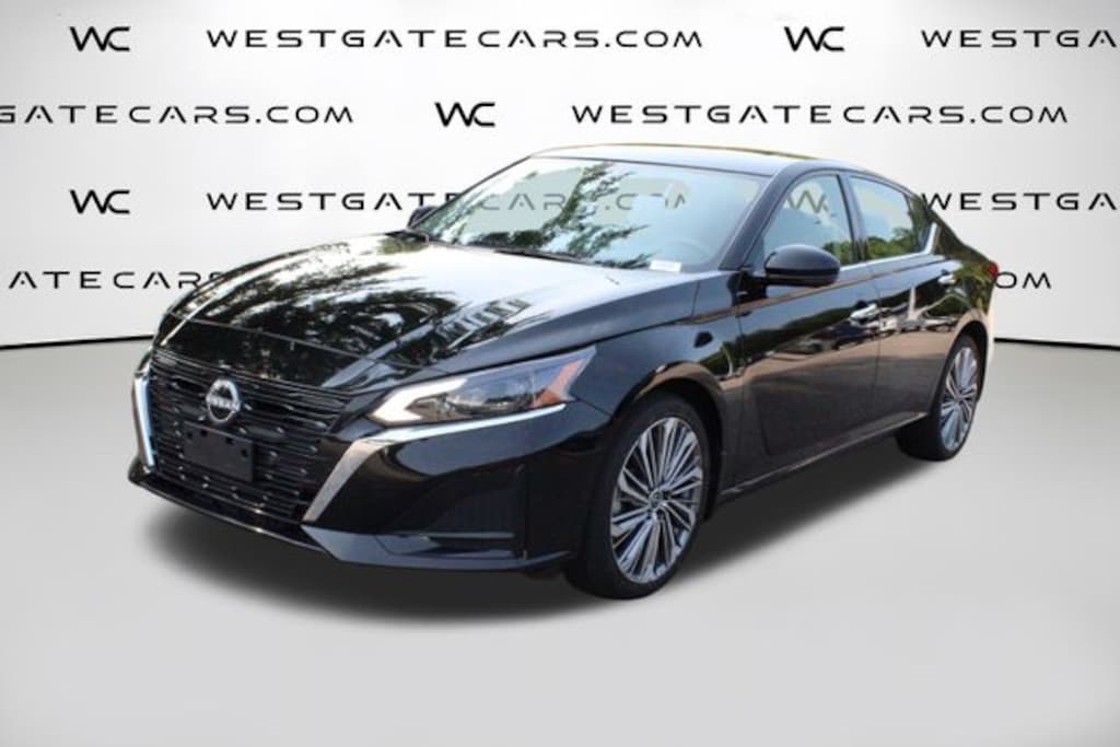 Used 2024 Nissan Altima 2.5 SL Sedan