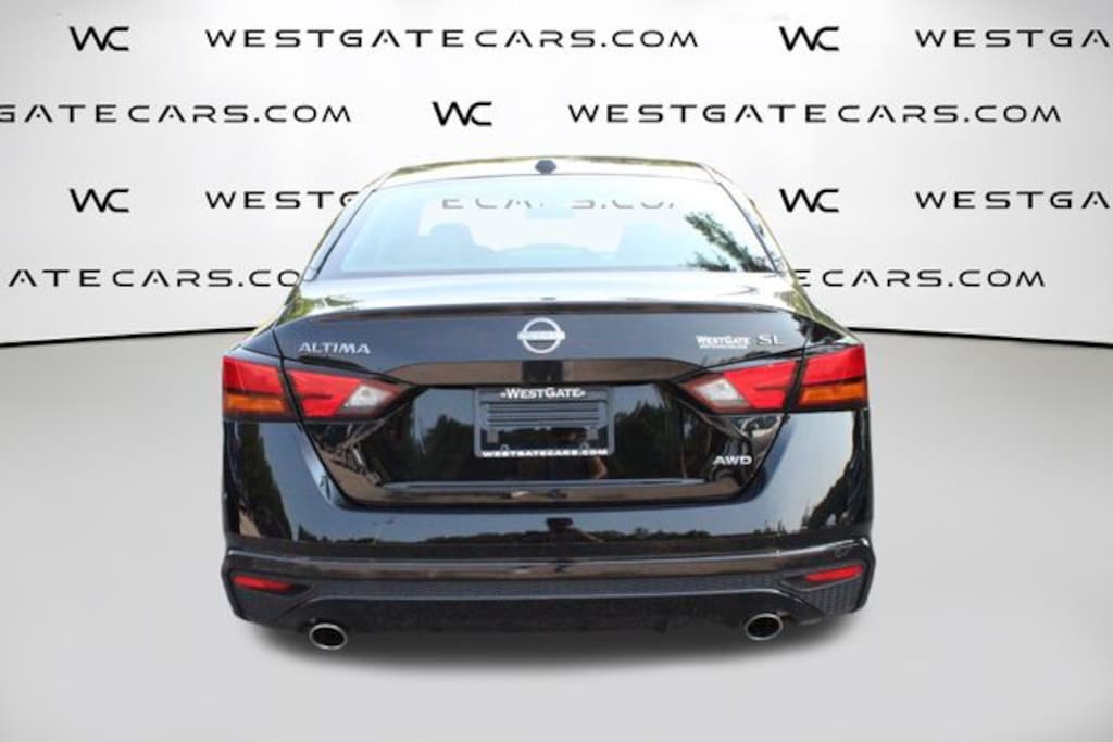 Used 2024 Nissan Altima 2.5 SL Sedan