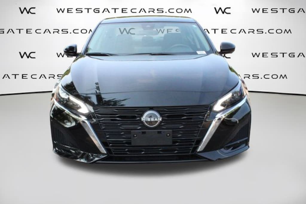 Used 2024 Nissan Altima 2.5 SL Sedan
