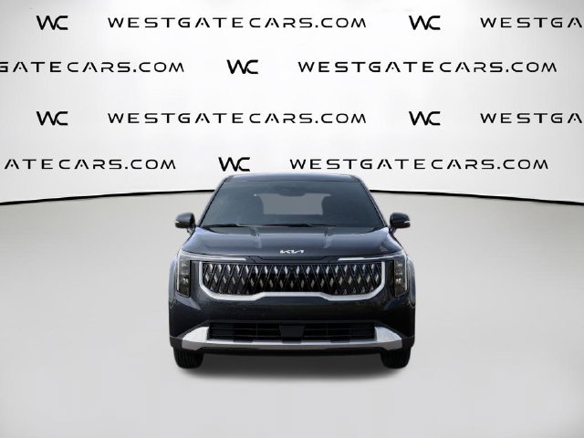 New 2027 Kia Carnival LX Minivan/Van