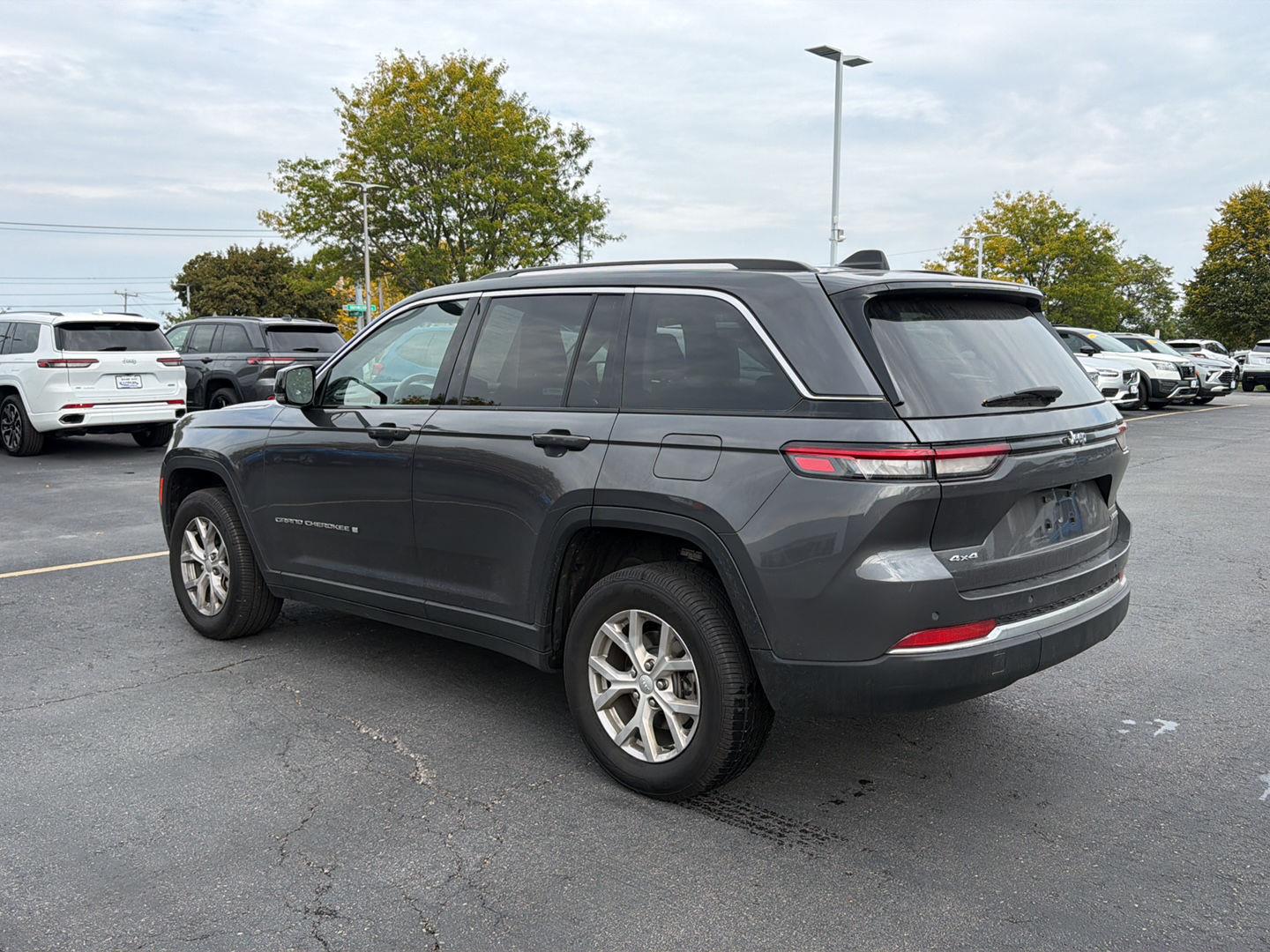 Used 2022 Jeep Grand Cherokee Limited SUV