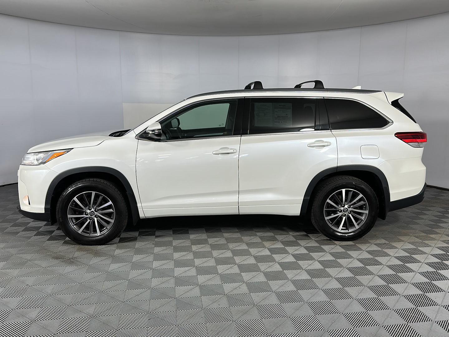 Used 2018 Toyota Highlander XLE SUV