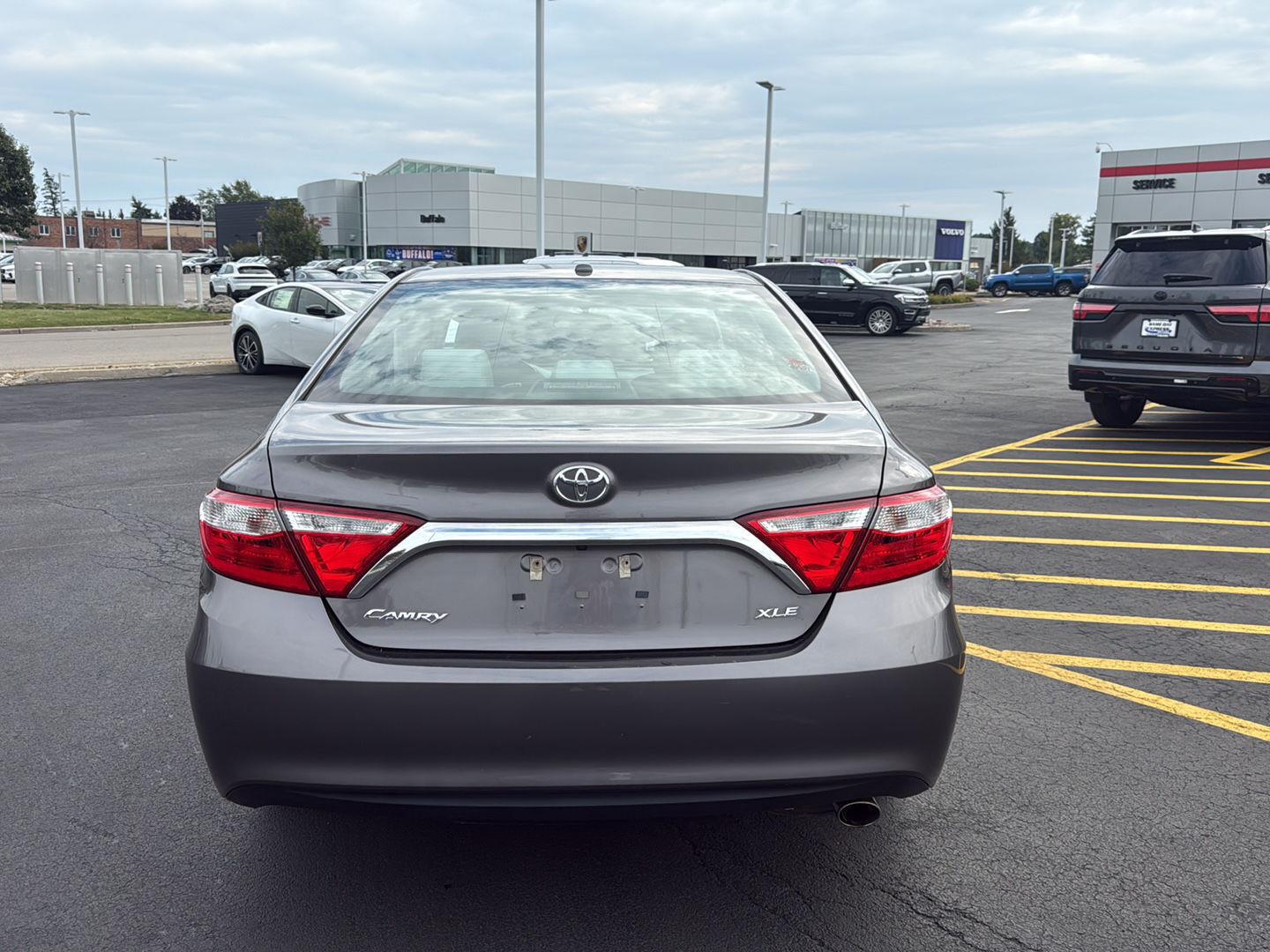 Used 2017 Toyota Camry XLE Sedan