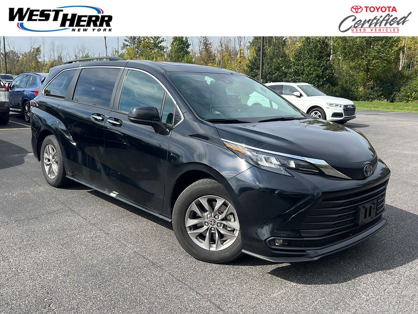 Certified 2025 Toyota Sienna XLE Van