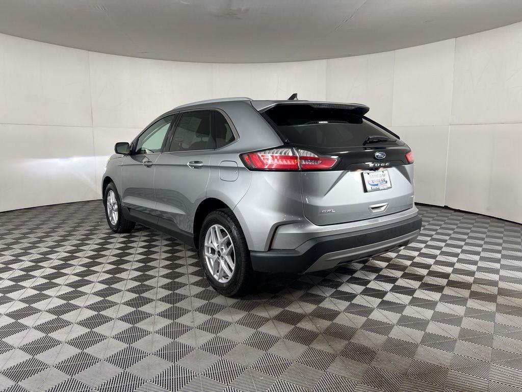 Used 2024 Ford Edge SEL SUV