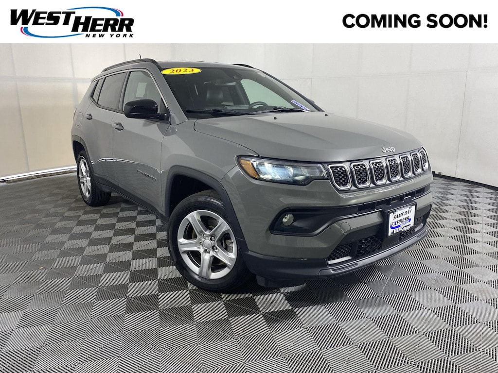 Used 2023 Jeep Compass Latitude SUV