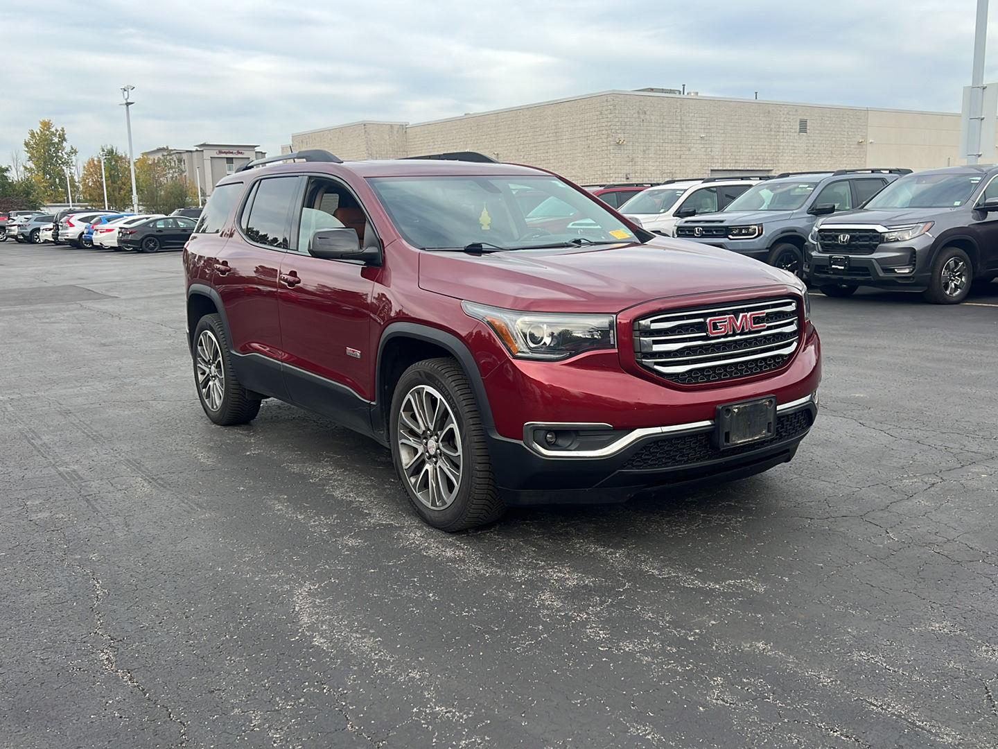 Used 2017 GMC Acadia SLT