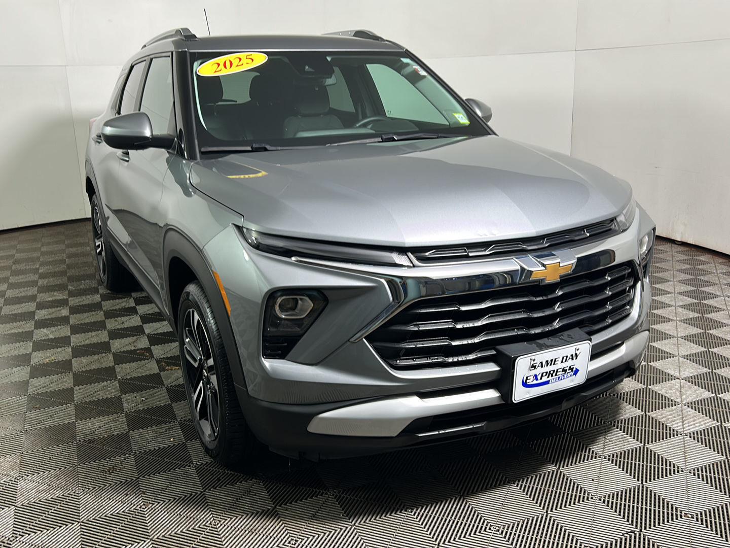 Used 2025 Chevrolet Trailblazer LT SUV