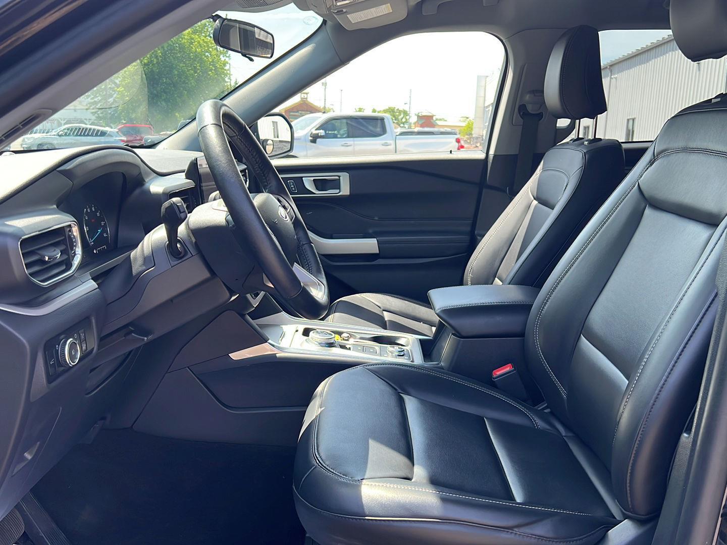 Used 2023 Ford Explorer XLT SUV