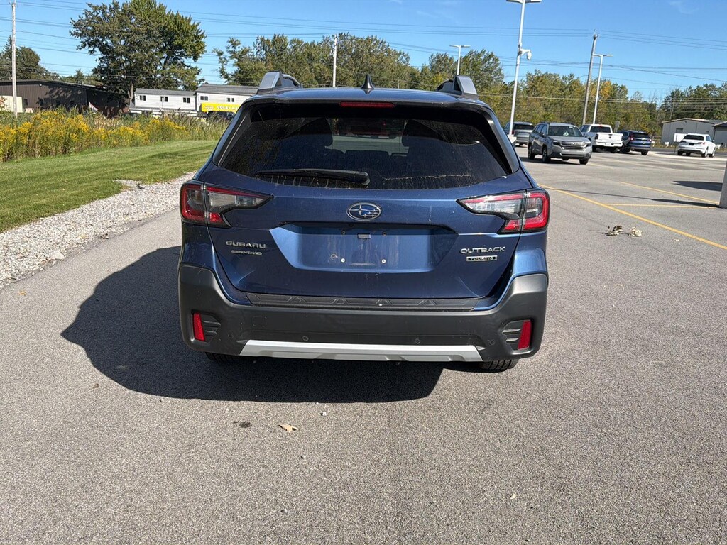Used 2022 Subaru Outback Touring SUV