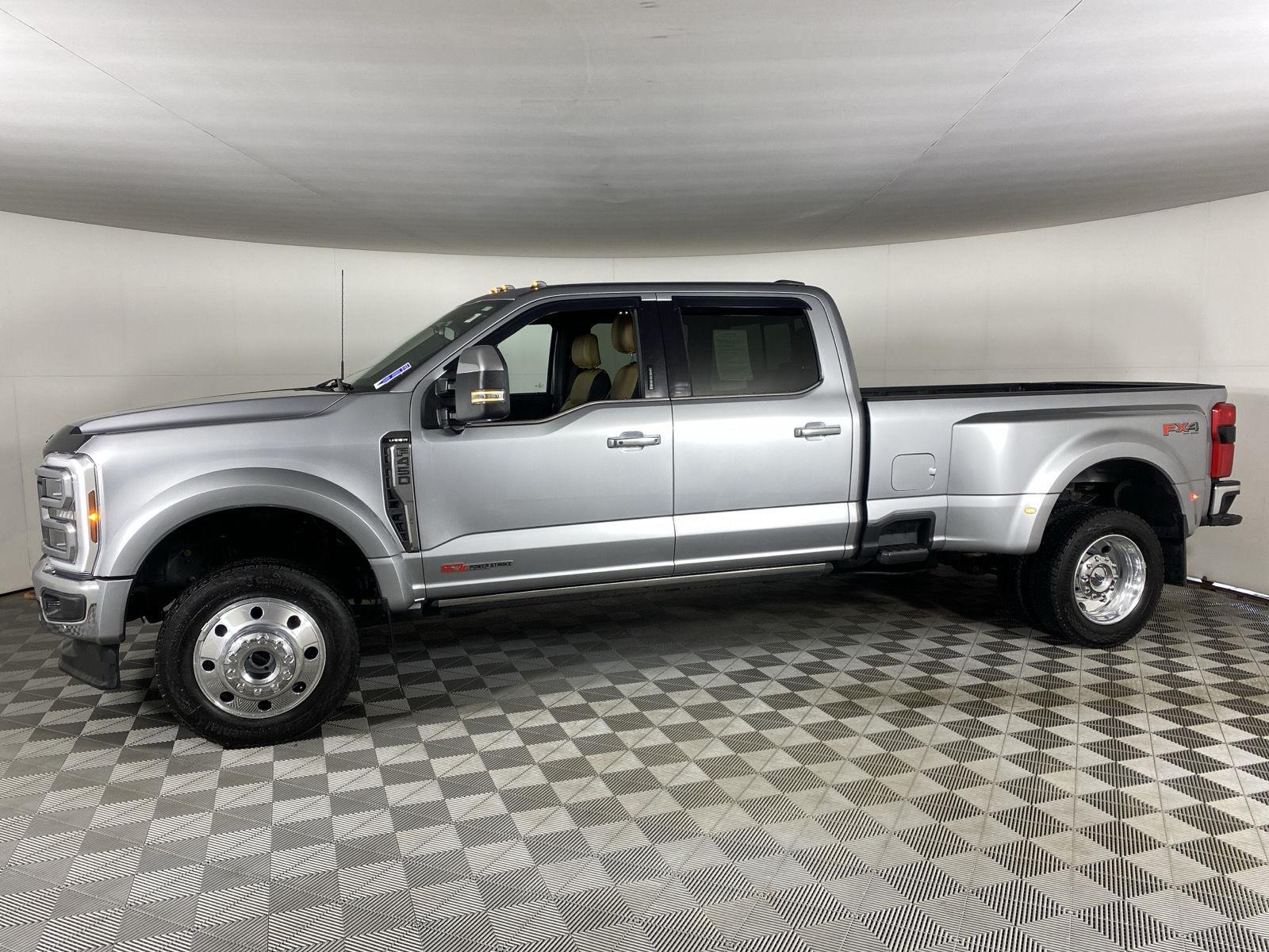 Used 2024 Ford Super Duty F-450 DRW Lariat Truck