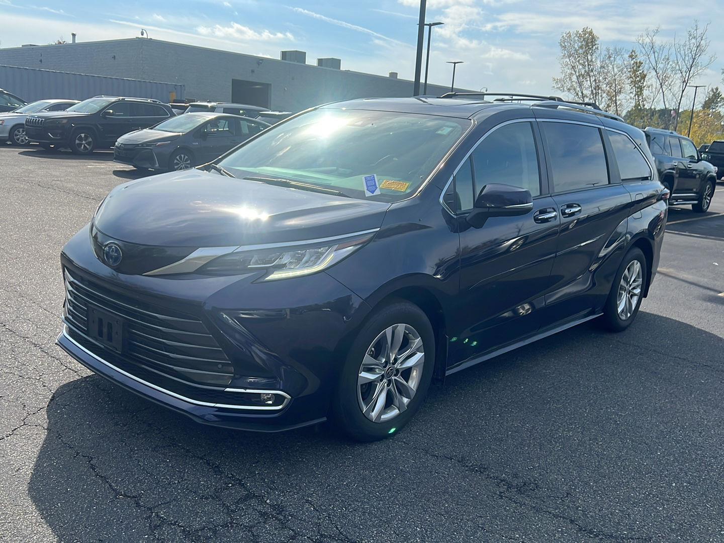 Certified 2024 Toyota Sienna Limited 7-Passenger Van