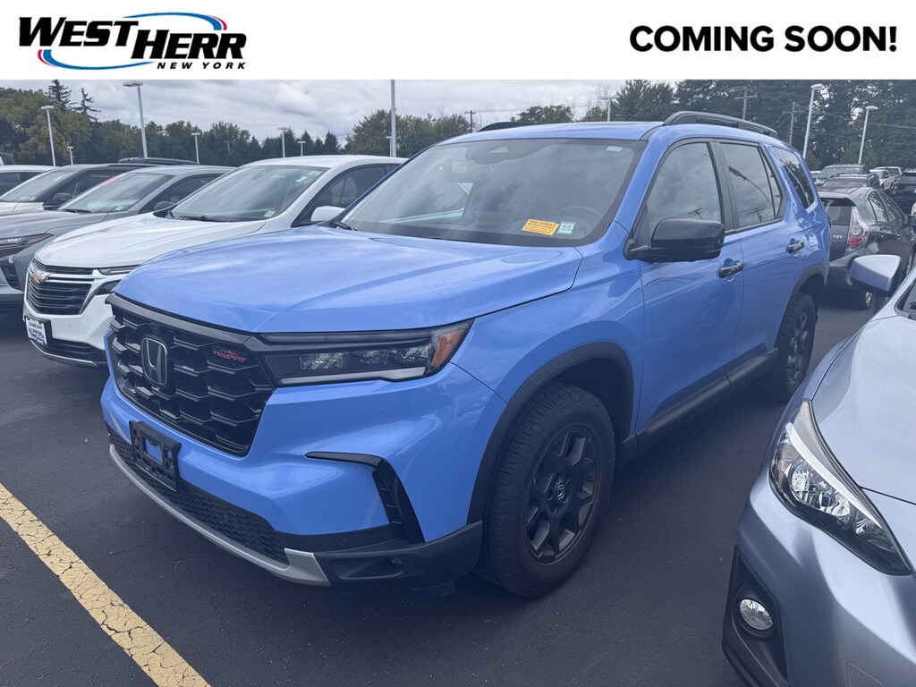 Used 2025 Honda Pilot TrailSport SUV