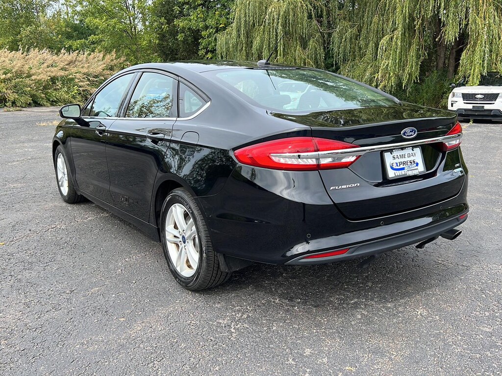 Used 2018 Ford Fusion SE Sedan
